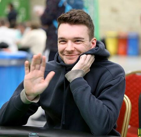 PokerStars Oyuncusu Daniel Johnson, EPT Prag’ı ve Canlı Spin & Go Şampiyonası Paketlerini Kazandı